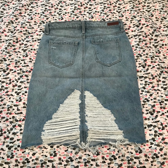 Blank NYC Big Reveal Denim Pencil Skirt Light Wash - Picture 4 of 5